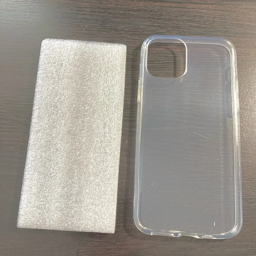 NWT Apple iPhone 11 / iPhone XR Clear Transparent 6.1” Velo Case